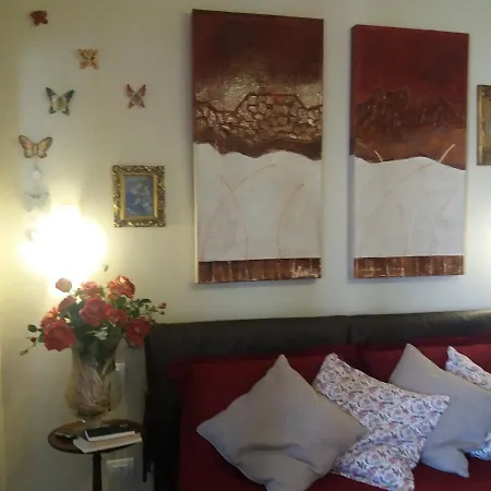 Artistic House בית אירוח