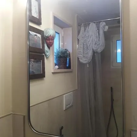 בית אירוח Artistic House בארי