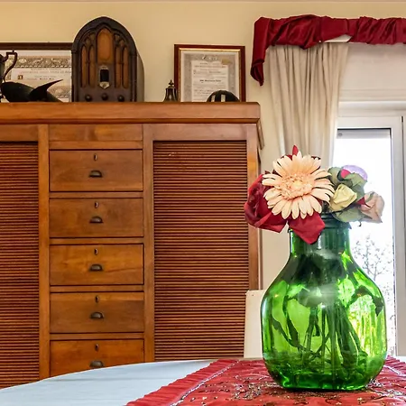 Artistic House בית אירוח בארי