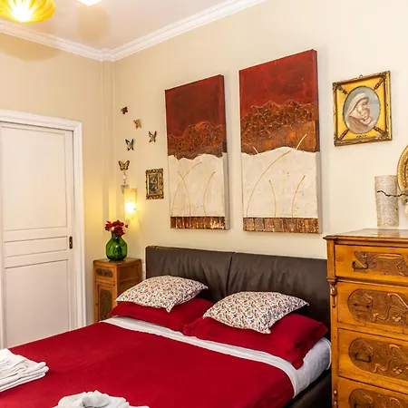 Artistic House בית אירוח *